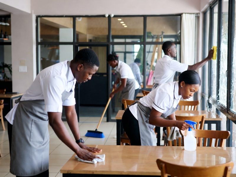 OM Laundry Restaurants and hospitality cleaning